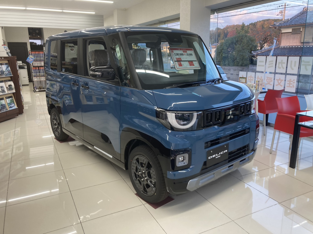 大人気！新型デリカミニ 展示車あります！